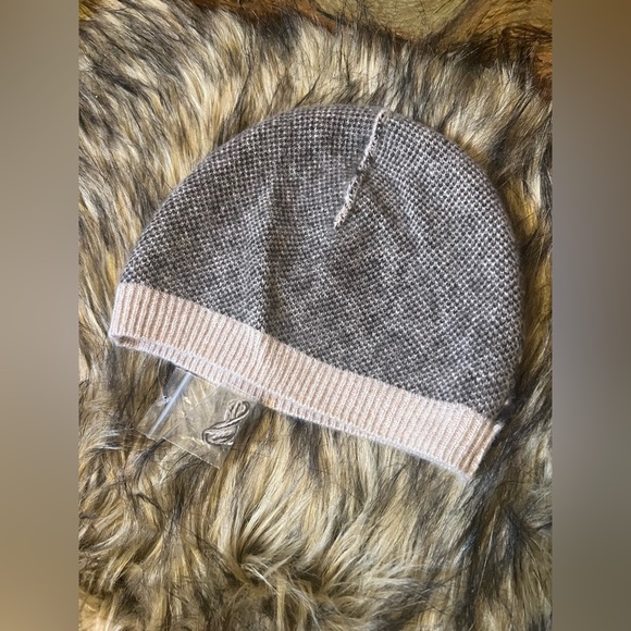 NWT leopard print beanie - Picture 3 of 6